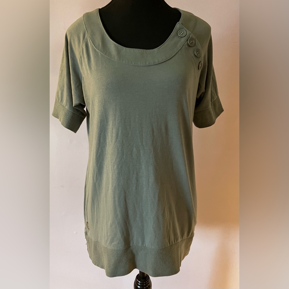 Greyish-Green Button Detail Short Sleeved Tee size Large-ish